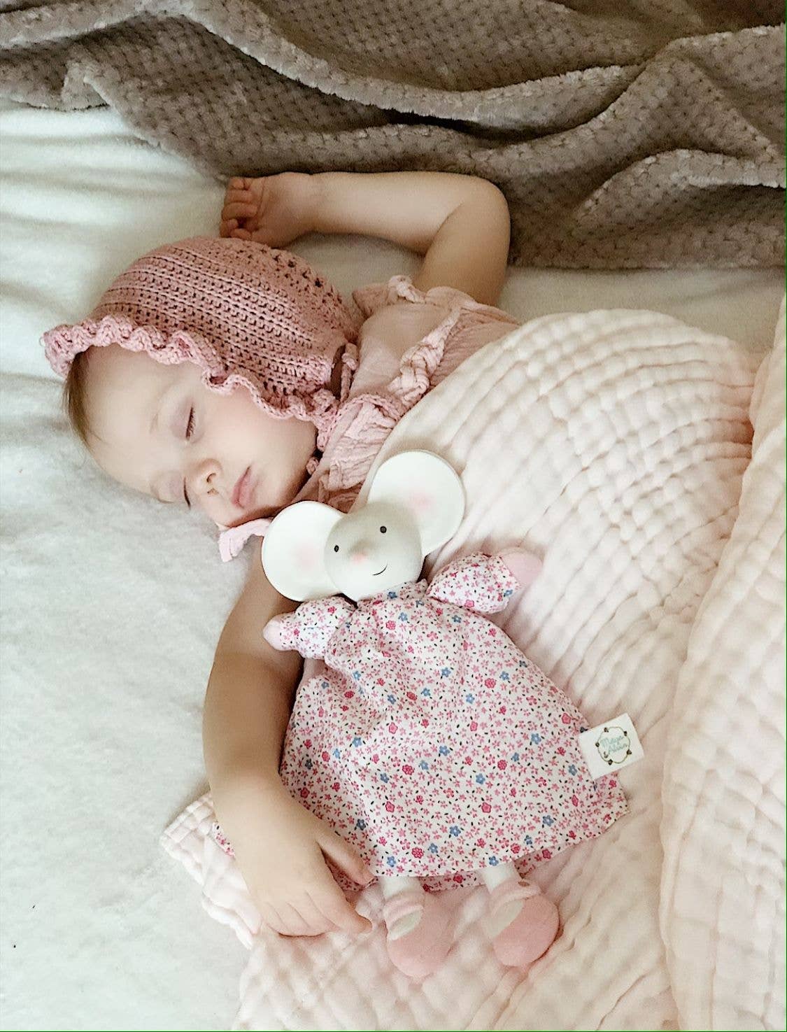 Meiya the Mouse Lovey