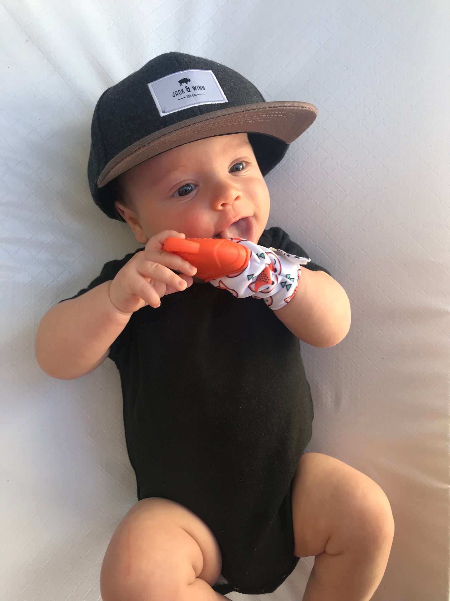 Itzy Fox Silicone Teething Mitt