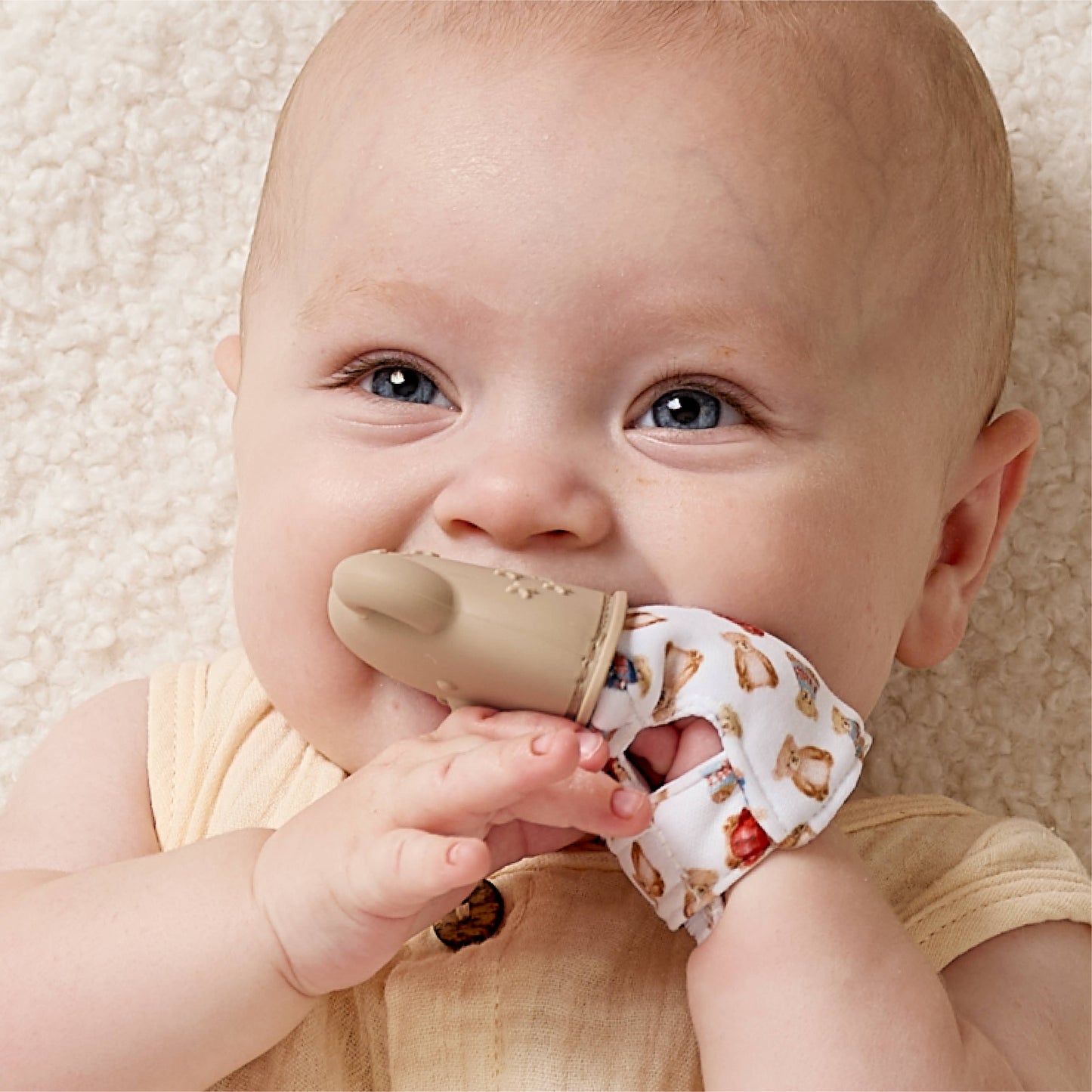 Vintage Bear Itzy Teething Mitt